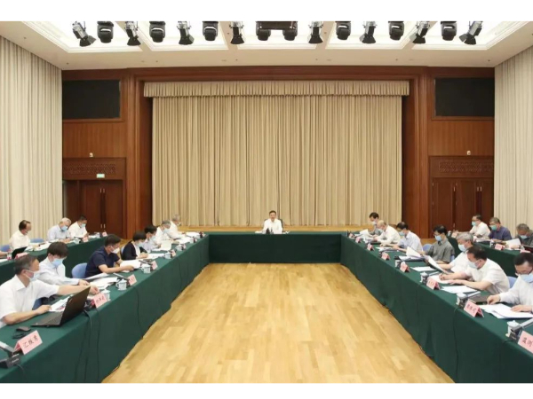 生态环境部召开控制污染物排放许可制实施工作领导小组第二次会议