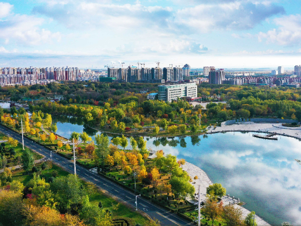 新疆五家渠：厚植城市“绿色家底”