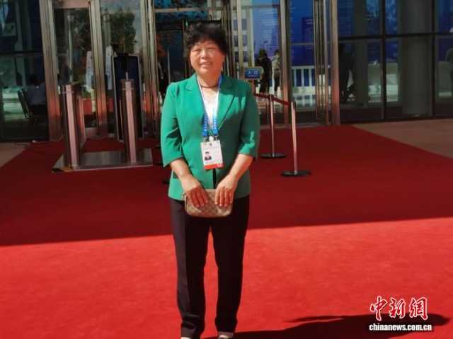 中国治沙人殷玉珍的新目标：“一代接着