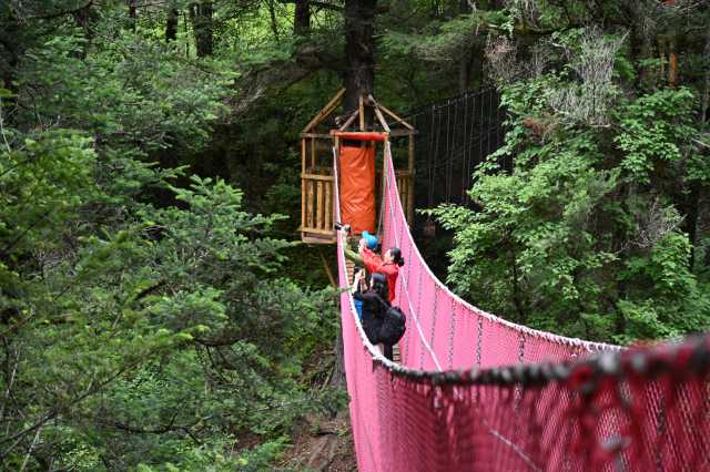 四川九寨沟擦亮绿色发展新名片