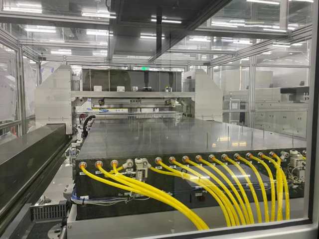 颗粒硅规模化量产进入10万吨级，中国光伏行业工艺革命再获突破