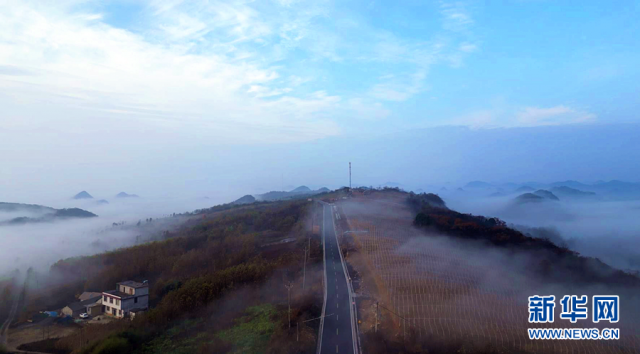 【“飞阅”中国】湖北鹤峰：“云中公路”串起高山好风光