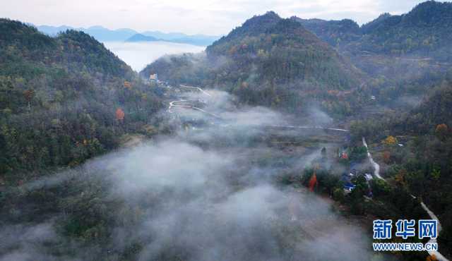 【“飞阅”中国】江山多娇！群山、云海中的冬日“酉州画卷”