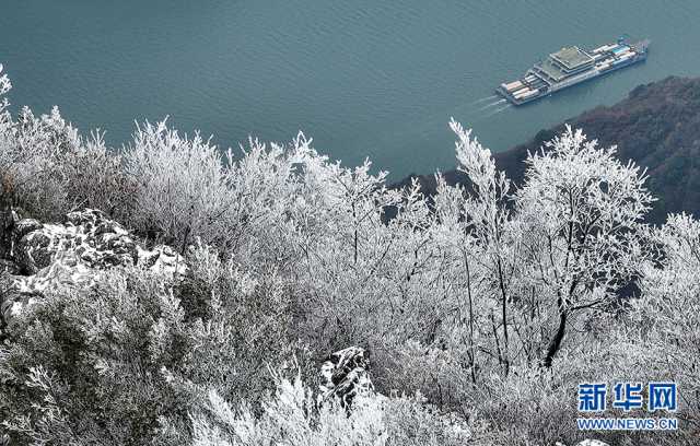 【“飞阅”中国】雪落三峡 山河如画