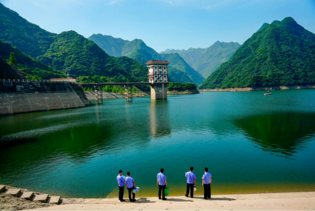 走近秦岭深处“护水人”：一汪清水润民惠民